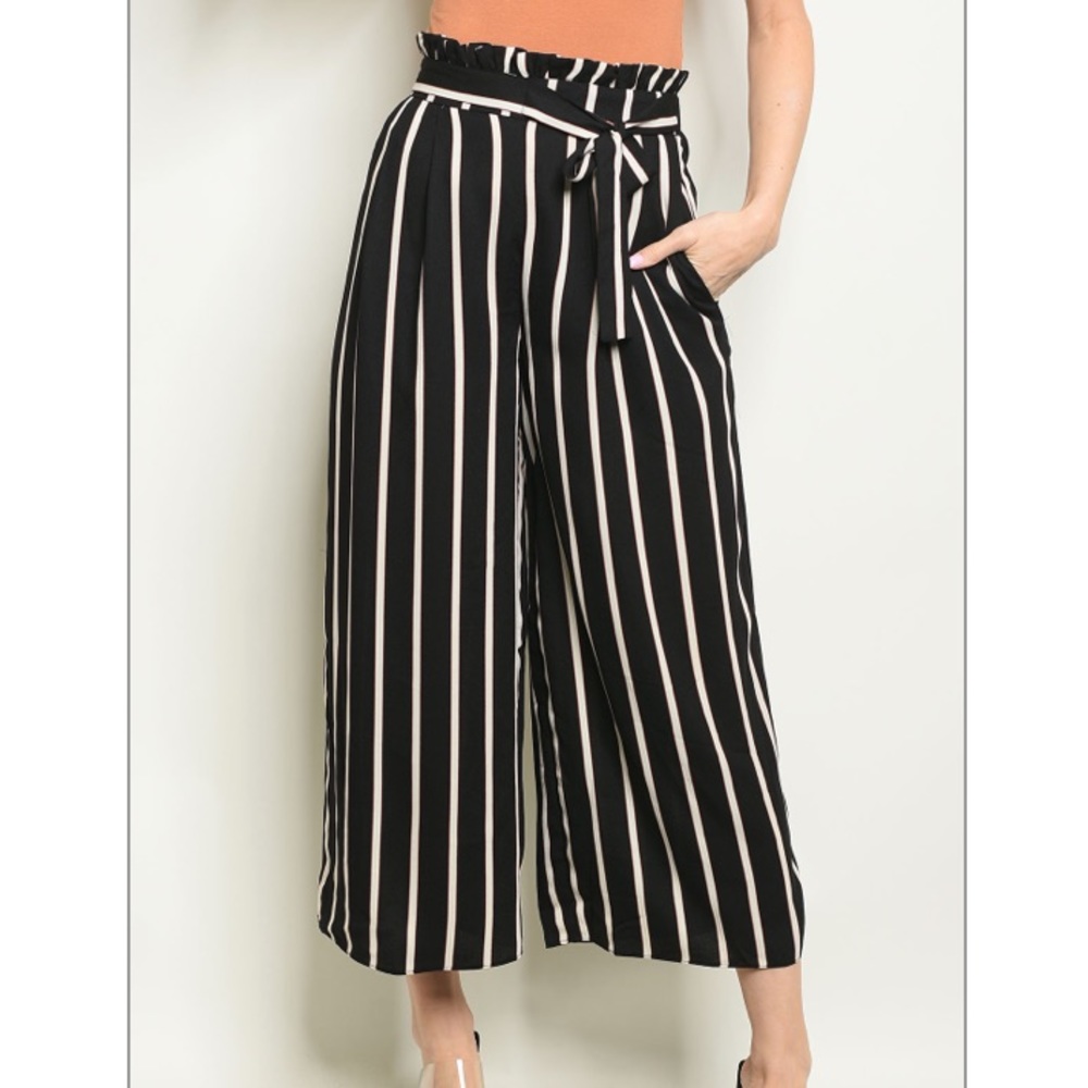 Black and Ivory Wide Leg Pants - Picture 3 of 4